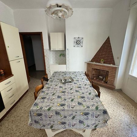 Villa Dimora Storica Fronte Mare Con Terrazzo Privato à Torre Canne Extérieur photo