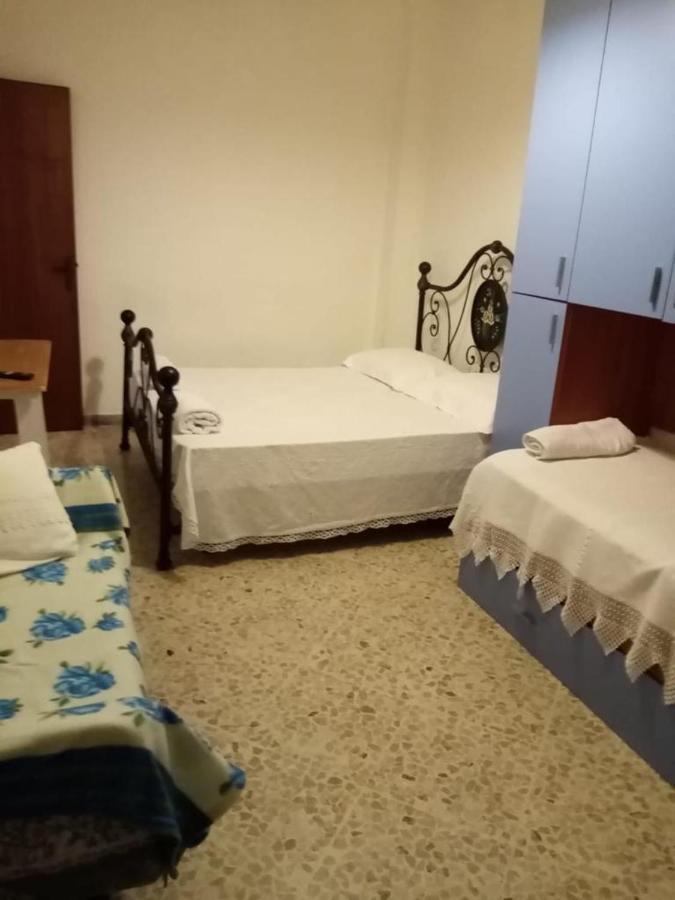 Villa Dimora Storica Fronte Mare Con Terrazzo Privato à Torre Canne Extérieur photo